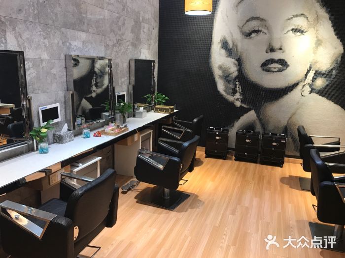 梵创造型(环球港店)图片