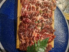 -山川小町·极番烧肉(新地假日广场店)