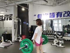 -汗水空间私教健身连锁(SM广场店)