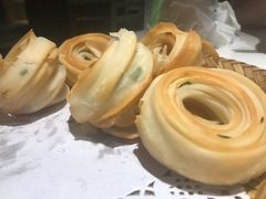 老济南油旋-闫府私房菜·百年鲁菜(恒隆店)