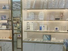-世纪大明眼镜·蔡司战略授权店(汉街店)