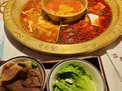 -哥老官重庆美蛙鱼头(日月光店)