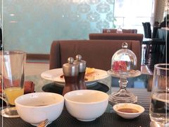 -圣丰索菲特·2 On 988 Café 自助餐厅