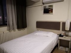 -莫泰酒店(哈尔滨秋林医大一院地铁站店)