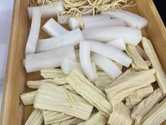 -高虾神龙虾·鲜货烧烤(六合店)