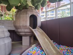 -水桶王国主题餐厅·聚会·生日派对·亲子活动·家庭套餐(亚龙湾希尔顿店)