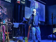 -INLOVE Live House
