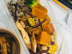 -F+轻食健身赋能空间(中华北路国贸商场店)