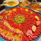 苏州也有龙虾🦞串串和龙虾🦞包子啦！