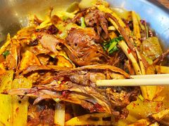 主打的干锅鸭头-安诚居干锅鸭头(八角店)