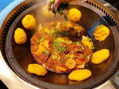 特色排骨锅-袁小二大东北铁锅炖(吉祥村总部)