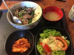 -炼火烤肉店