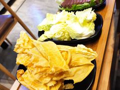 炸腐竹-蜀八婆鲍鱼鸡煲虾(宝安坪洲店)