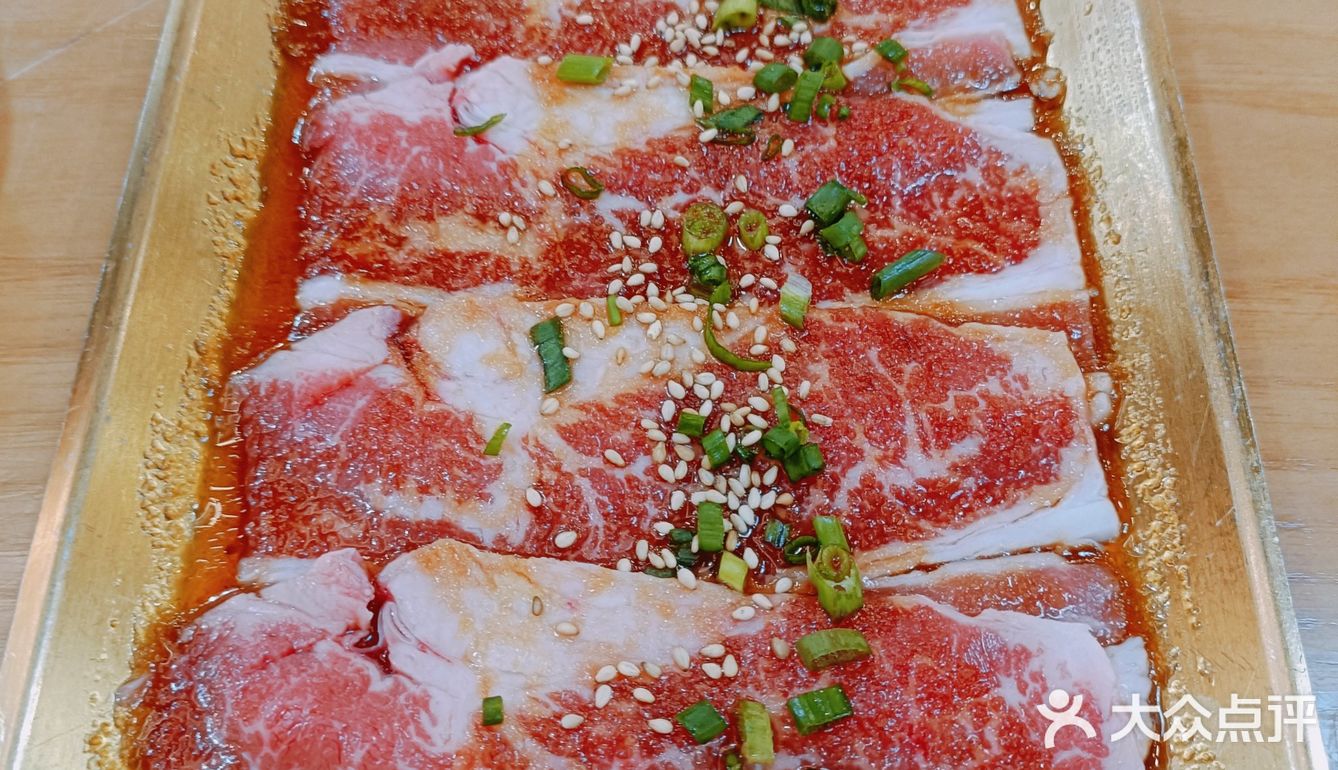 来这里吃烤肉的最终结果是肚饱眼还馋❗