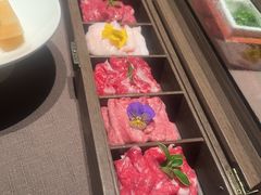 -左庭右院鲜牛肉火锅黑金店(陆家嘴中心店)