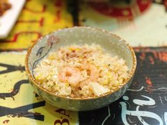 -扒虾小妹儿麻辣海鲜(宏图街店)