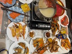 -金马门国际美食百汇(珞喻路店)