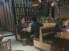 -小三峡食府(西五路店)