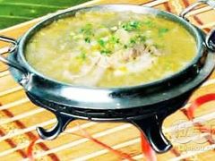 氽白肉-白天鹅家宴·东北菜