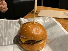 -Ribs & Burgers The Rocks