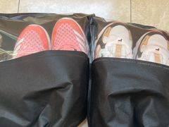 -爱革·奢品·鞋包·衣物·家居(金桥国际商业广场店)