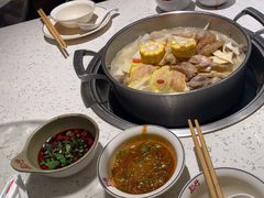 -三人行骨头王火锅(长寿店)