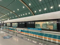 -龙阳路磁悬浮列车总站-停车场