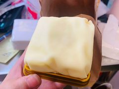 香蕉班戟-蜜蜂小象·榴莲千层蛋糕(时代汇11栋店)