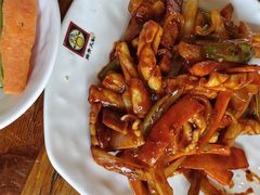 辣白菜炒鱿鱼-喇喇排骨火锅·传统韩式脊骨汤(望京西园总店)