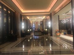 -永恒朗悦酒店(广西大学地铁站大学东路万达广场店)