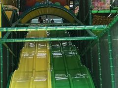 -蒙特利亲子乐园