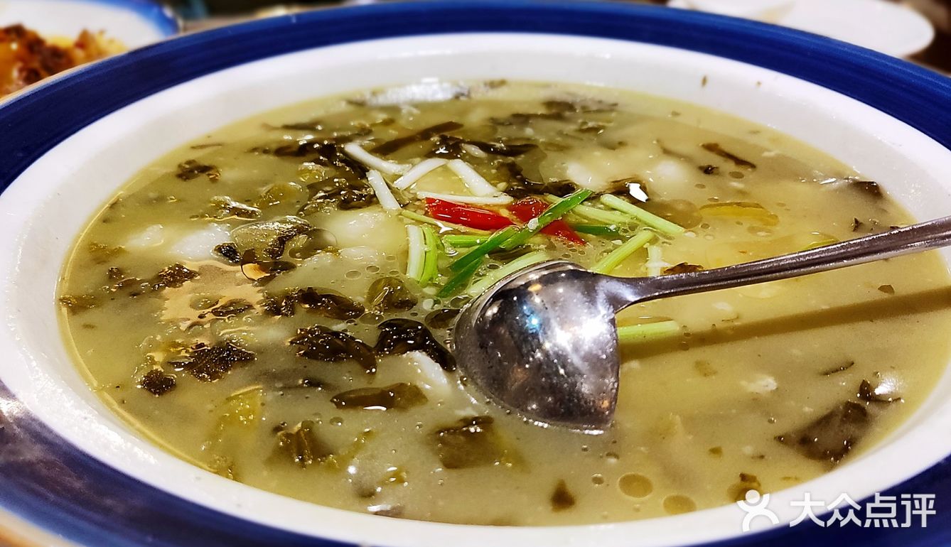 家门口一家地道的陕菜管，攒劲[调皮]