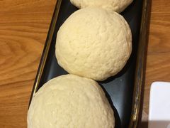 黑松露鹅肝包-粤域茶餐厅