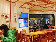 大堂-小满手工粉(上海品尊国际店)