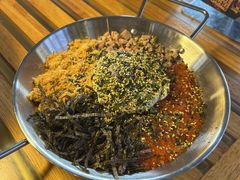 -叽叽扎扎烤肉场(生态城万达店)