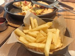 -必胜客(白广路店)