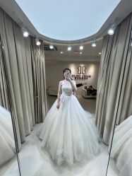 -Color卡诺婚纱礼服馆(南京严选店)