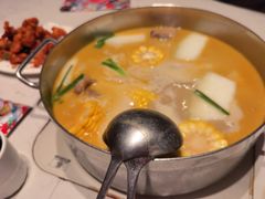 -肥仔文澳门猪骨煲(南京西路店)