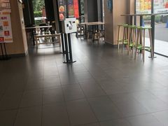 大堂-麦当劳(松江南乐得来速店)