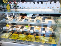 面包甜点陈列柜-猫王榴莲世家(三里屯SOHO商场店)