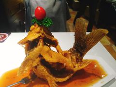 糖醋鲤鱼-闫府私房菜·百年鲁菜(恒隆店)
