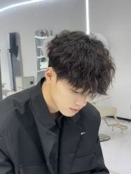 -韩国丽安形象设计