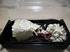 白巧克力覆盆子大理石纹芝士蛋糕-The Cheesecake Factory 芝乐坊餐厅(王府中環店)