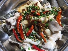 秘制雪山鱼-隔壁老王·家常云南菜(花巷店)