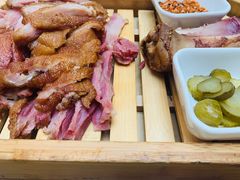 脆皮猪肘-意枫墅(总部基地店)