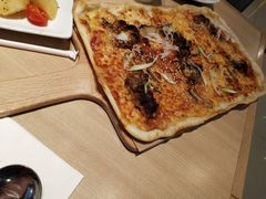 -必胜客(漕宝路店)