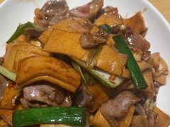 -关东小磨东北菜(上海长风大悦城店)