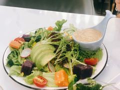 -丽莎沙拉轻食餐厅(国贸店)