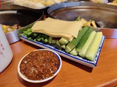 -缘福乡村铁锅炖民宿(八达岭店)