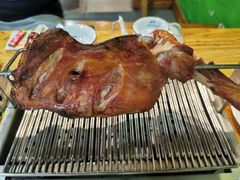 -欢乐牧人蒙古炭烤羊腿(四平路店)